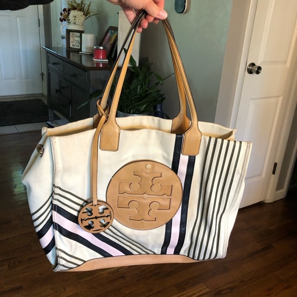 Tory Burch Handbags - Tory Burch Ella canvas tote